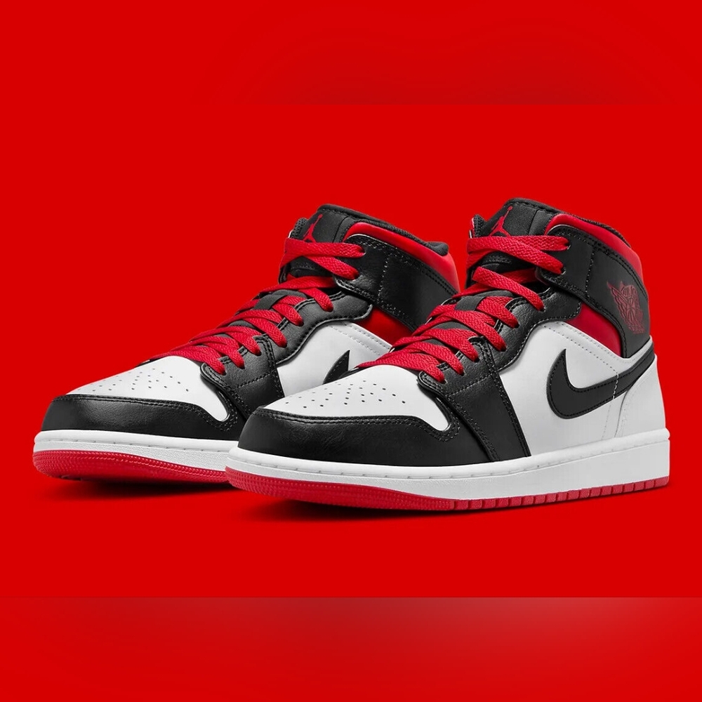 Air Jordan 1 Mid Gym Red Black Toe